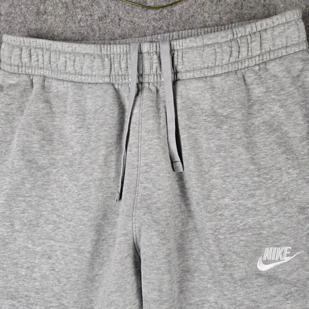 Nike Joggers Mens Small Gray Sweatpants Fleece Cuffed Sportswear Athleisure Gym